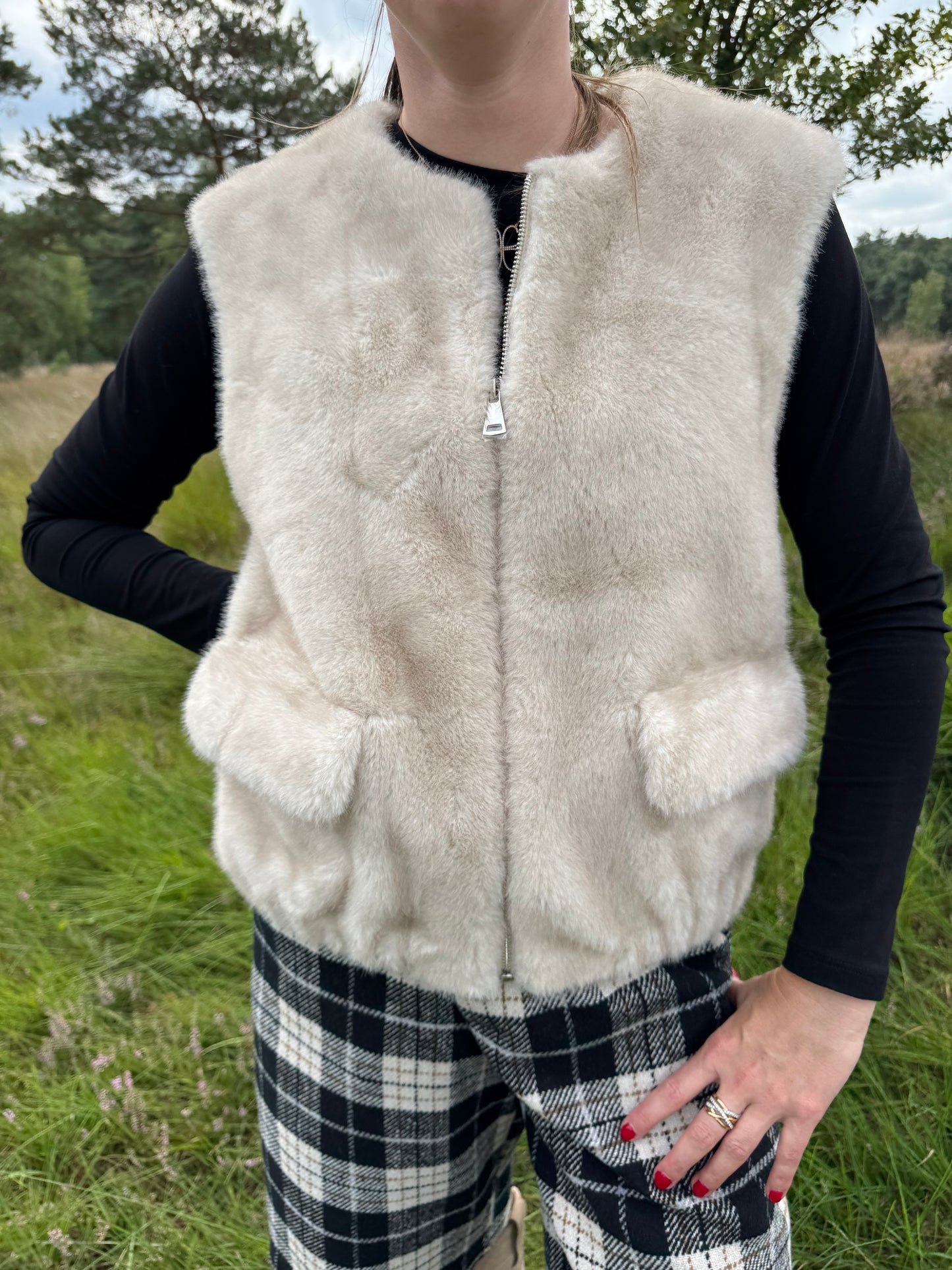 Paris Faux Fur bodywarmer Cream