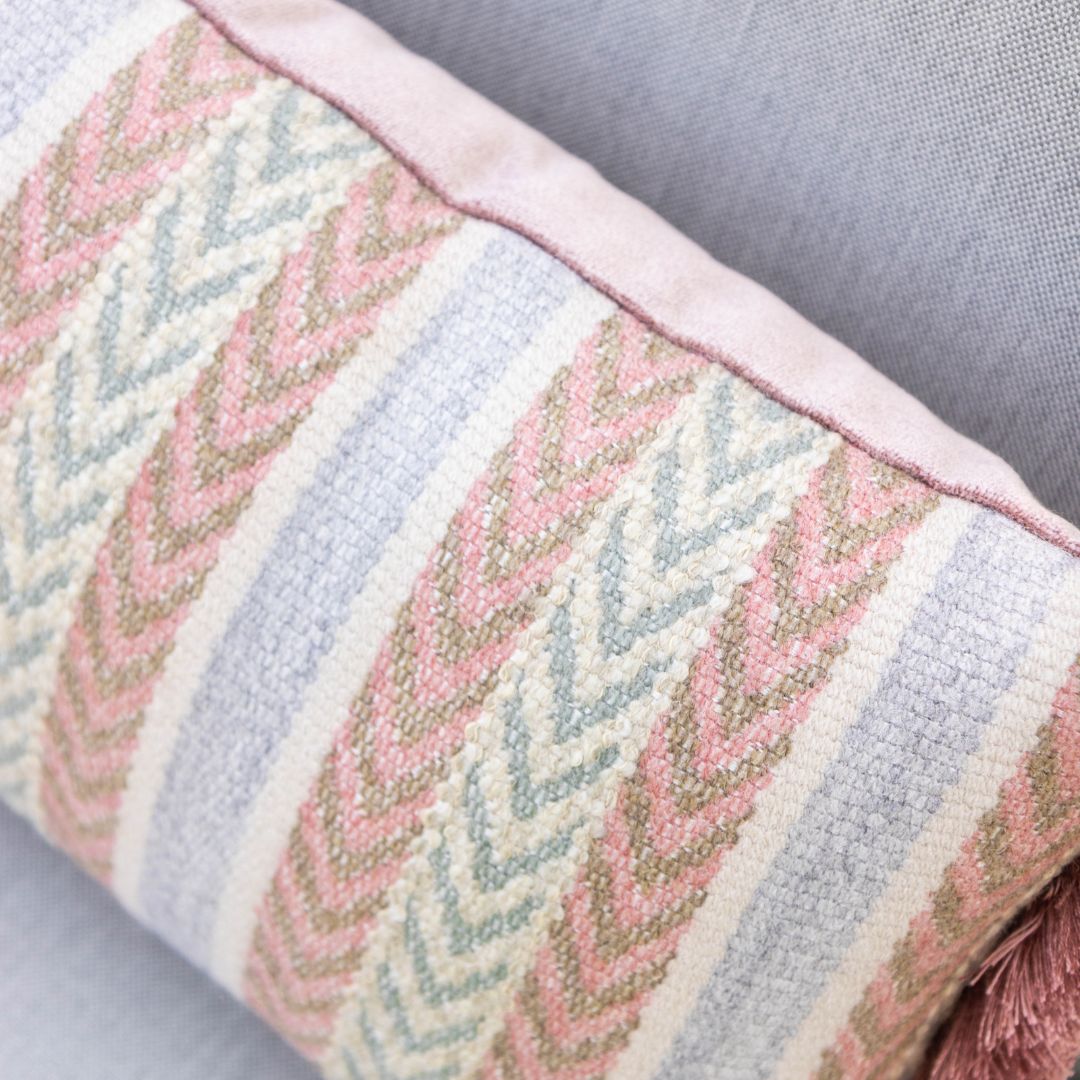 Luxury decorative cushions 50 x 30 with fringes
