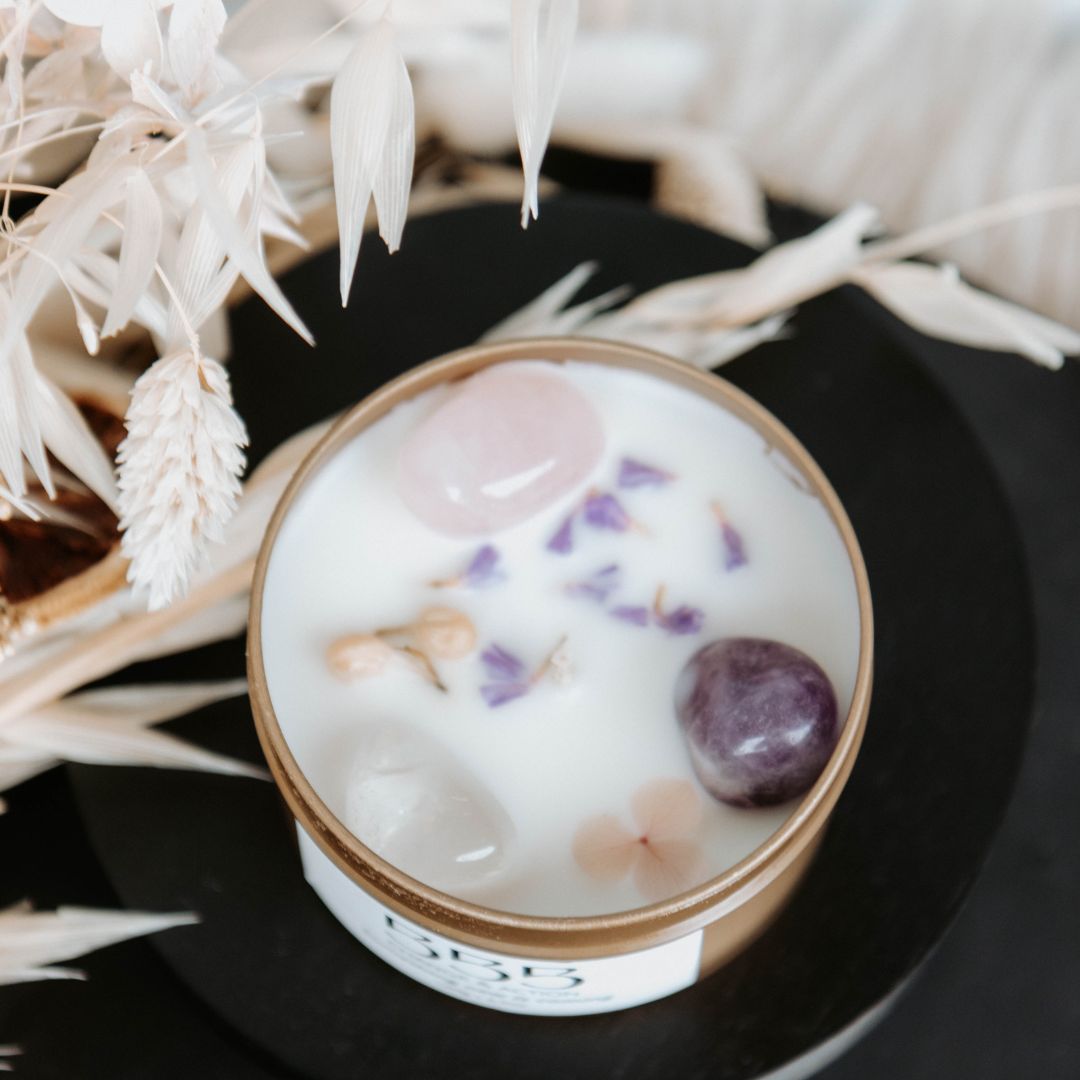 Gold manifest candle 555