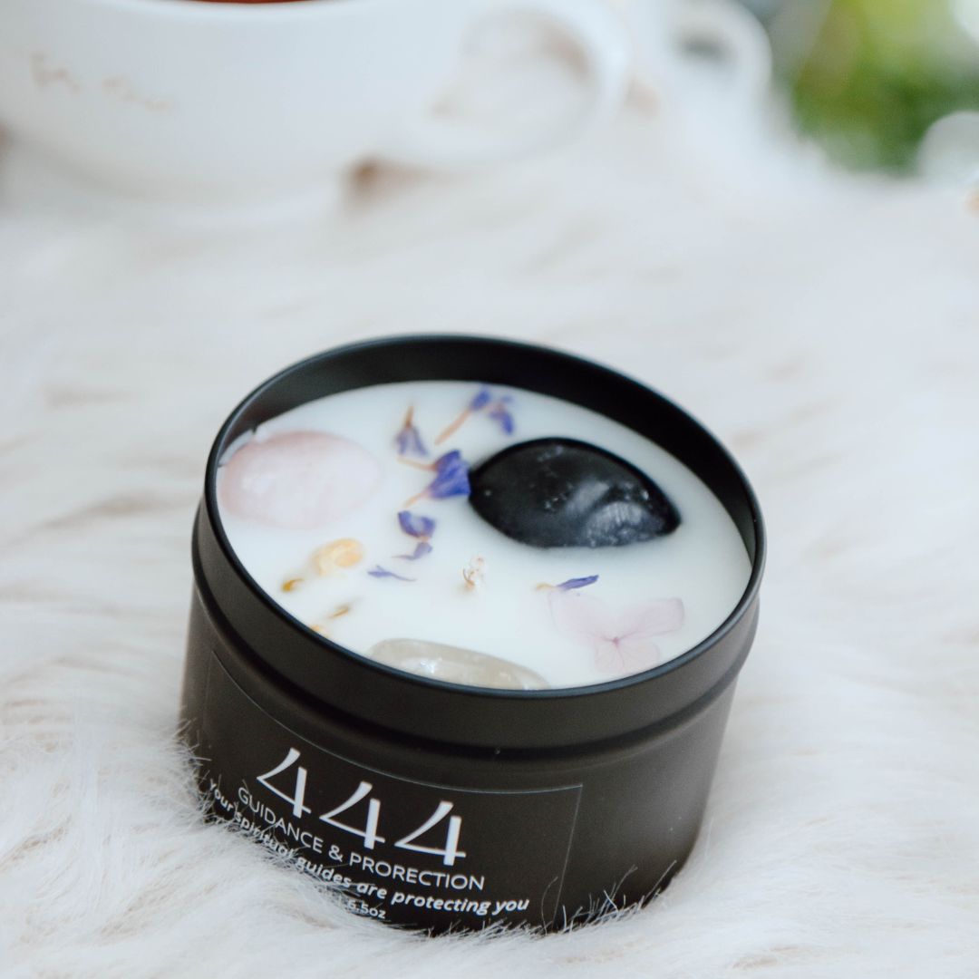 Black manifest candle 444