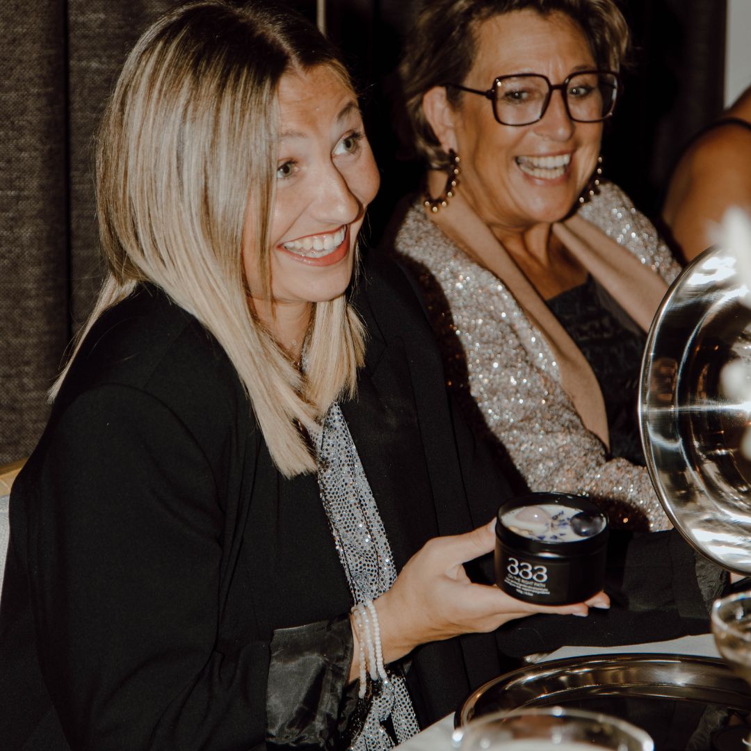 Black manifest candle 333