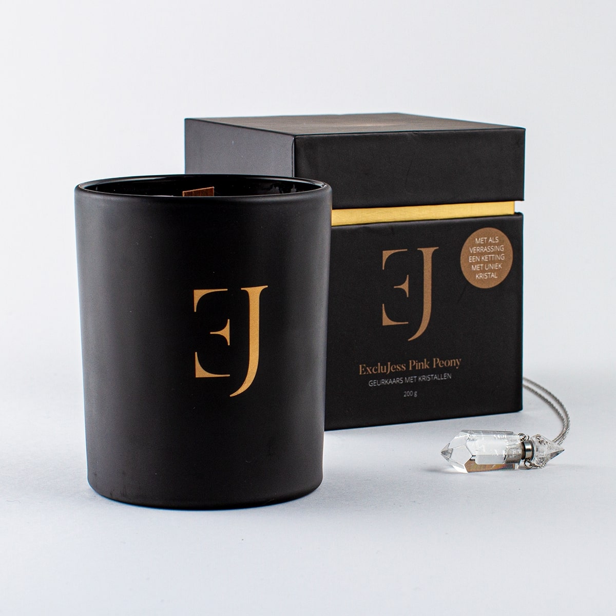 Black luxury scented candle with crystals and unique chain